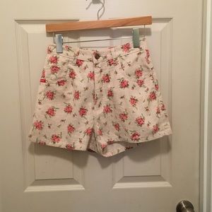 VINTAGE RARE ESPRIT High Waisted Floral Shorts 7/8
